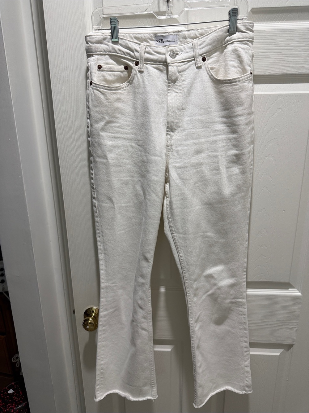 Zara White High-Rise Straight Jeans